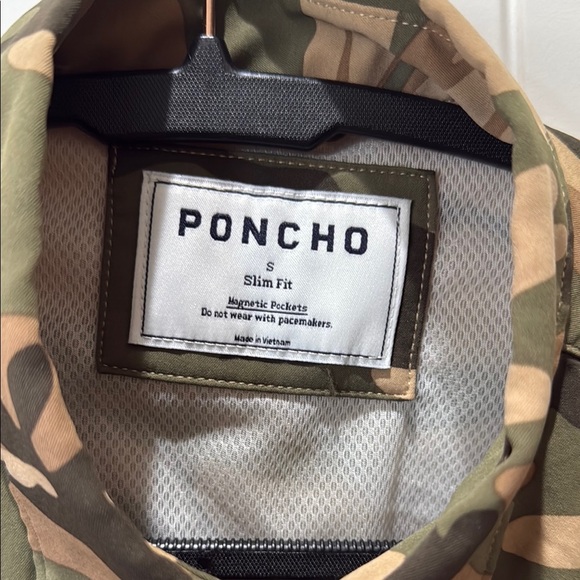 Poncho Camo Short Sleeve Shirt - Picture 3 of 9